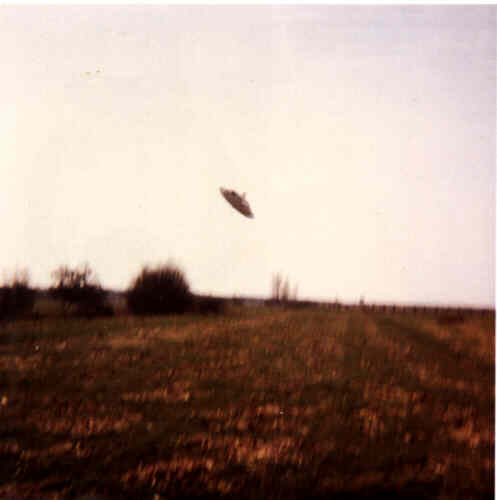 Fake UFO photograph Hamburg 1977